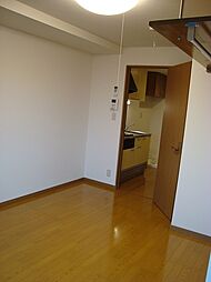 フラッティ千本鞍馬口 305 3階1Kのリビング/ダイニング