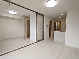 パーシモン グレイス 101 1階2LDKのリビング/ダイニング