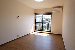 バウハウス弐番館 203 2階1Kのリビング/ダイニング