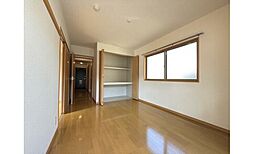 ユーミー暖家 201 2階2DKのリビング/ダイニング