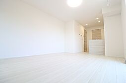 カスタリアVII 102 1階1LDKのリビング/ダイニング