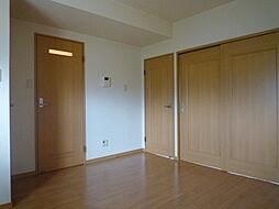 クラージュ 105 1階2DKのリビング/ダイニング