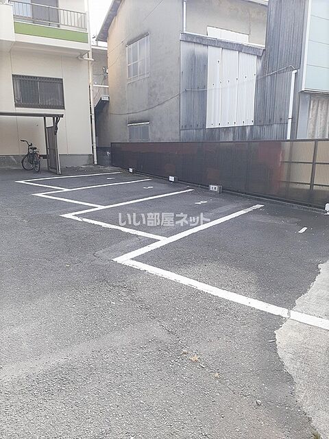 4 / 5