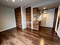 Ｙ’ｓ　Ｐｒｅｓｉｏｕｓ　IX 206 2階ワンルームのリビング/ダイニング