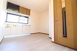 サニーヒル鳥羽 203 2階2DKのリビング/ダイニング