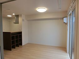 みつばち本町III 208 2階2DKのリビング/ダイニング