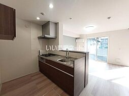 シャイングレイス 102 1階2LDKのリビング/ダイニング