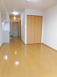 メロンハウス鶴羽田 106 1階ワンルームのリビング/ダイニング