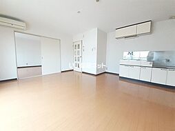 パレス・コヨー 301 3階3DKのリビング/ダイニング