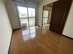 パークサイド惟神 202 2階2DKのリビング/ダイニング