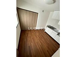 ビスコンティ成瀬 305 3階2DKのリビング/ダイニング