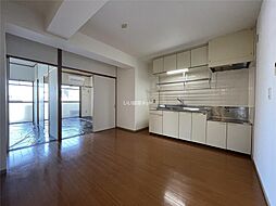 シュロス鵜の森 2D 2階3DKのリビング/ダイニング