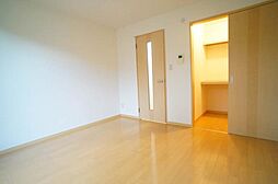 カンパーニュ 102 1階1Kのリビング/ダイニング