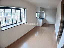 JR片町線(学研都市線) 津田駅 徒歩3分の賃貸マンション 5階1LDKのリビング/ダイニング