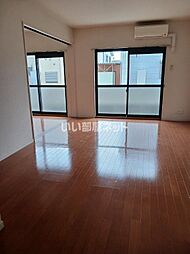 リバティゾーン 104 1階2LDKのリビング/ダイニング