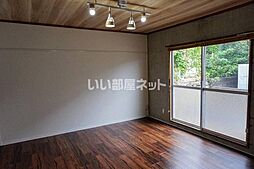 フルールドゥマロニエヒカリ 1 1階6DKのリビング/ダイニング