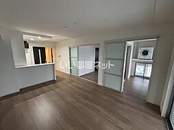 メゾン　ド　ラペ 302 3階3LDKのリビング/ダイニング