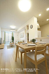 ヴィラ・ぷれあです　II 104 1階1LDKのリビング/ダイニング