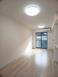 グラン・フォンテーヌ 102 1階1LDKのリビング/ダイニング