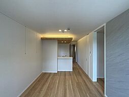 埼玉高速鉄道 浦和美園駅 徒歩17分の賃貸マンション 2階2LDKのリビング/ダイニング