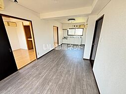 ソフィア壱番館 201 2階2LDKのリビング/ダイニング