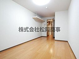 スクウェアワン 202 2階1Kのリビング/ダイニング