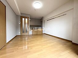 グローリーハイム 302 3階1Kのリビング/ダイニング