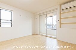 ディーア・レオラ 201 2階ワンルームのリビング/ダイニング