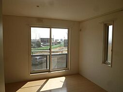 メゾンド　ベル　イル 106 1階4LDKのリビング/ダイニング