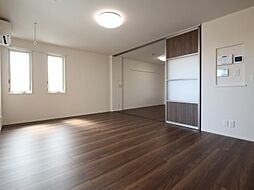 シスネス姫子 202 2階2LDKのリビング/ダイニング