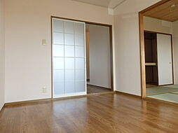 グランシャリオ 203 2階2DKのリビング/ダイニング