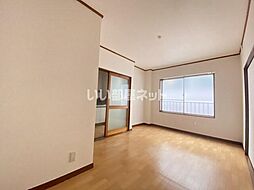 ハイツカトー 5 3階2Kのリビング/ダイニング