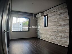 Roger Confort III(-ロジェ コンフォール-) 105 1階1Kのリビング/ダイニング