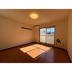 Surplus　DREAMI 101 1階1Kのリビング/ダイニング