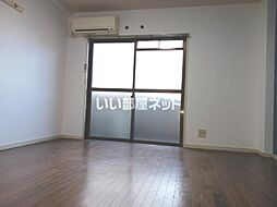 グリーンフィールド 407 4階1Kのリビング/ダイニング