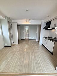 ピコット7 305 3階1LDKのリビング/ダイニング