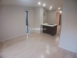 シャーメゾンWILL 101 1階1LDKのリビング/ダイニング