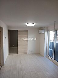 東武伊勢崎線 太田駅 徒歩16分の賃貸アパート 2階1LDKのリビング/ダイニング