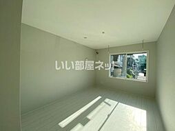 スターティス六実 107 1階1Kのリビング/ダイニング