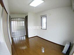 グランバリエ自由ヶ丘 102 1階2Kのリビング/ダイニング