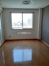 レスポールII 2C 2階1Kのリビング/ダイニング