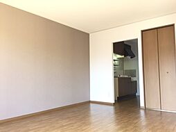 パーム・コート 102 1階2LDKのリビング/ダイニング