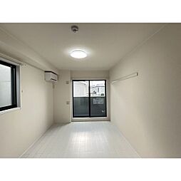 RS Residence 201 2階ワンルームのリビング/ダイニング