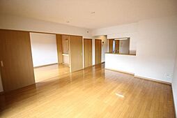 アステル西条　Ｃ 302 3階2LDKのリビング/ダイニング