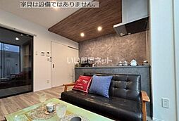 YOUNEXT GARAGE A 103 1階1LDKのリビング/ダイニング