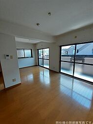 ピュアタウンII 105 1階2LDKのリビング/ダイニング