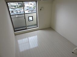 modern palazzo文教東 205 2階1Kのリビング/ダイニング