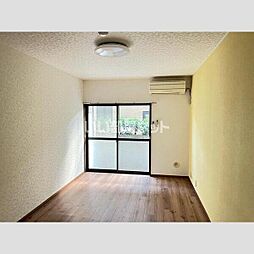 ホワイトキャッスル 108 1階ワンルームのリビング/ダイニング