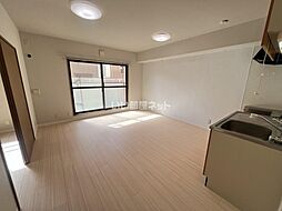 シス・メゾン 101 1階2LDKのリビング/ダイニング