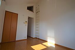 メゾンモデルノパドレ 202 2階1Kのリビング/ダイニング